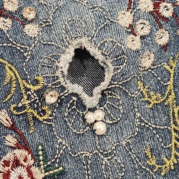 Venus Embroidered Floral Skinny Jeans - Size 2 | Stunning Statement - Picture 5 of 9